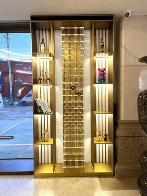 Diseño moderno de baño LED Nicho de ducha de oro con azulejos y adornos SMC