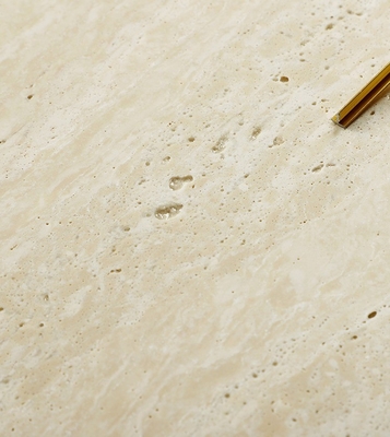 Tejas de porcelana de crema 60x60 de grado AAA de travertino pulido para aplicaciones interiores