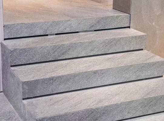 Diseño moderno 2 cm de superficie áspera no resbaladiza de piedra porcelana para escaleras al aire libre